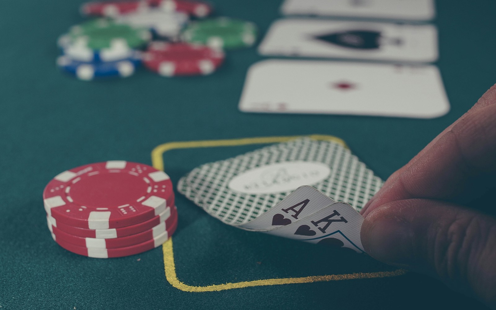 póker- és rulettasztal – egyedi stock fotó 1
